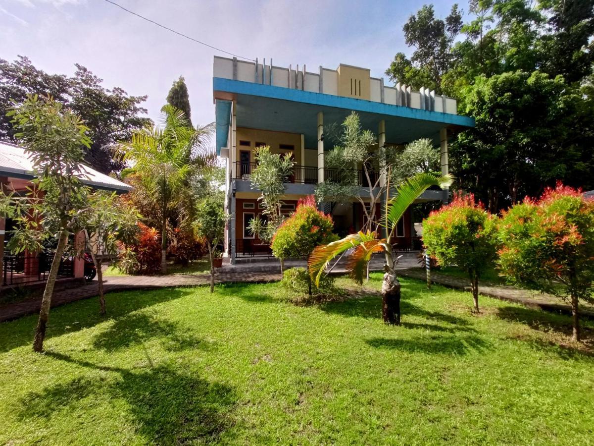 Tangkoko Lodge Bitung ภายนอก รูปภาพ